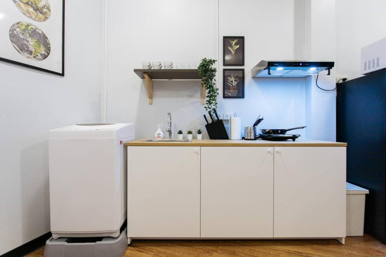U3 Large 2 Bedroom Full kitchen near BTS Udomsuk Bangkok Exterior foto
