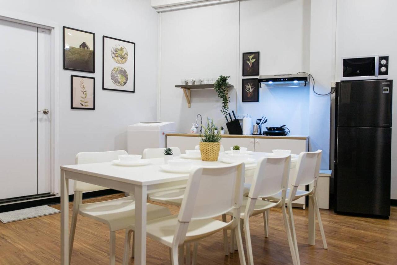U3 Large 2 Bedroom Full kitchen near BTS Udomsuk Bangkok Exterior foto