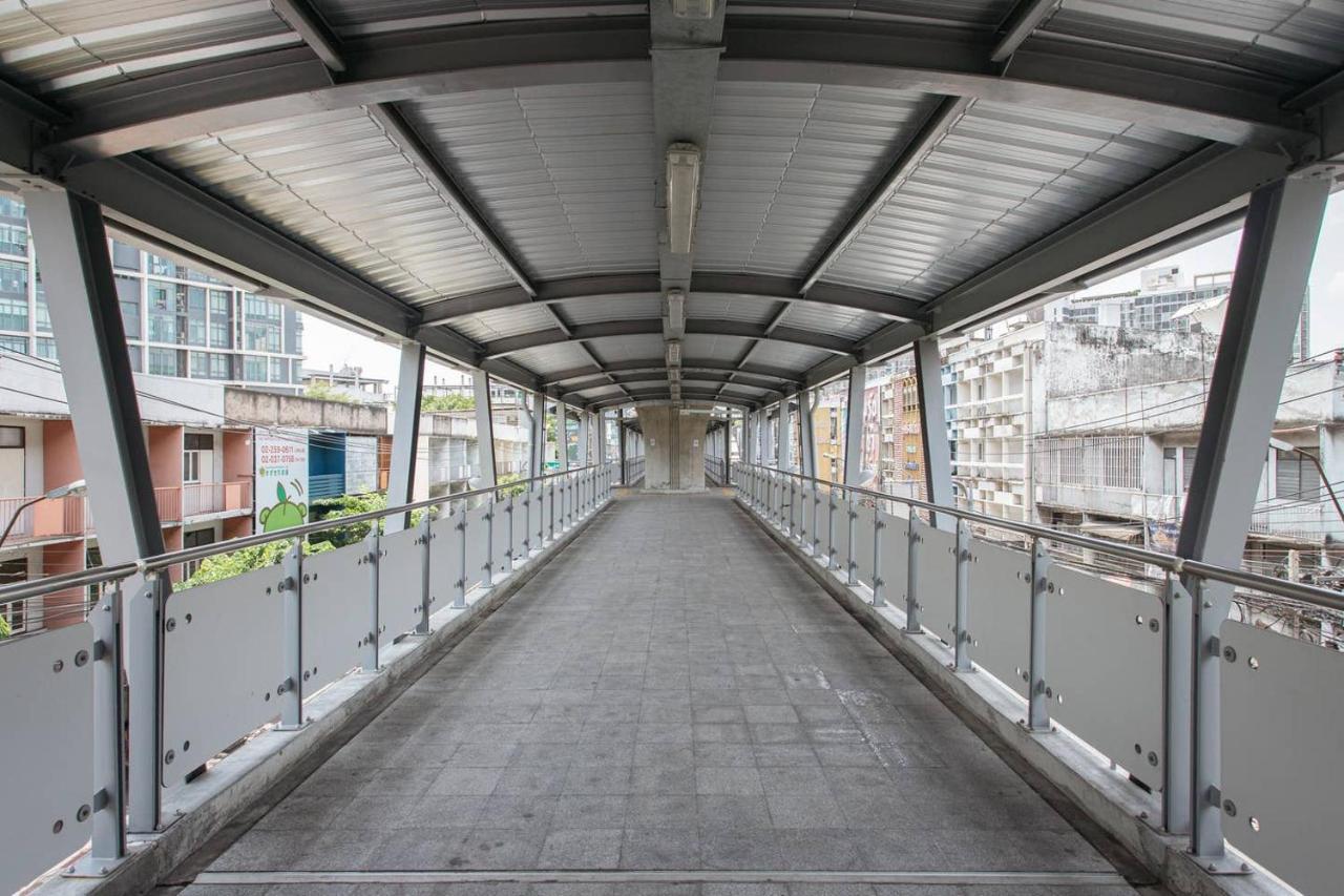 U3 Large 2 Bedroom Full kitchen near BTS Udomsuk Bangkok Exterior foto