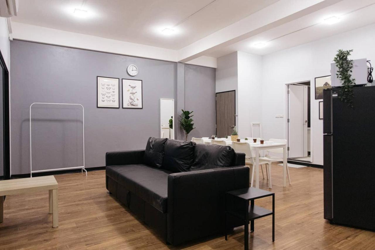 U3 Large 2 Bedroom Full kitchen near BTS Udomsuk Bangkok Exterior foto